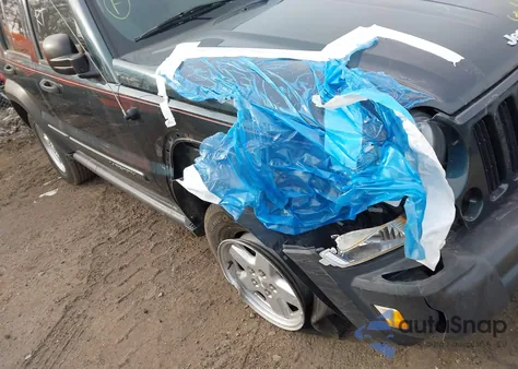 2006 Jeep Liberty Sport from USA, damaged, VIN 1J4GL48K06W130914